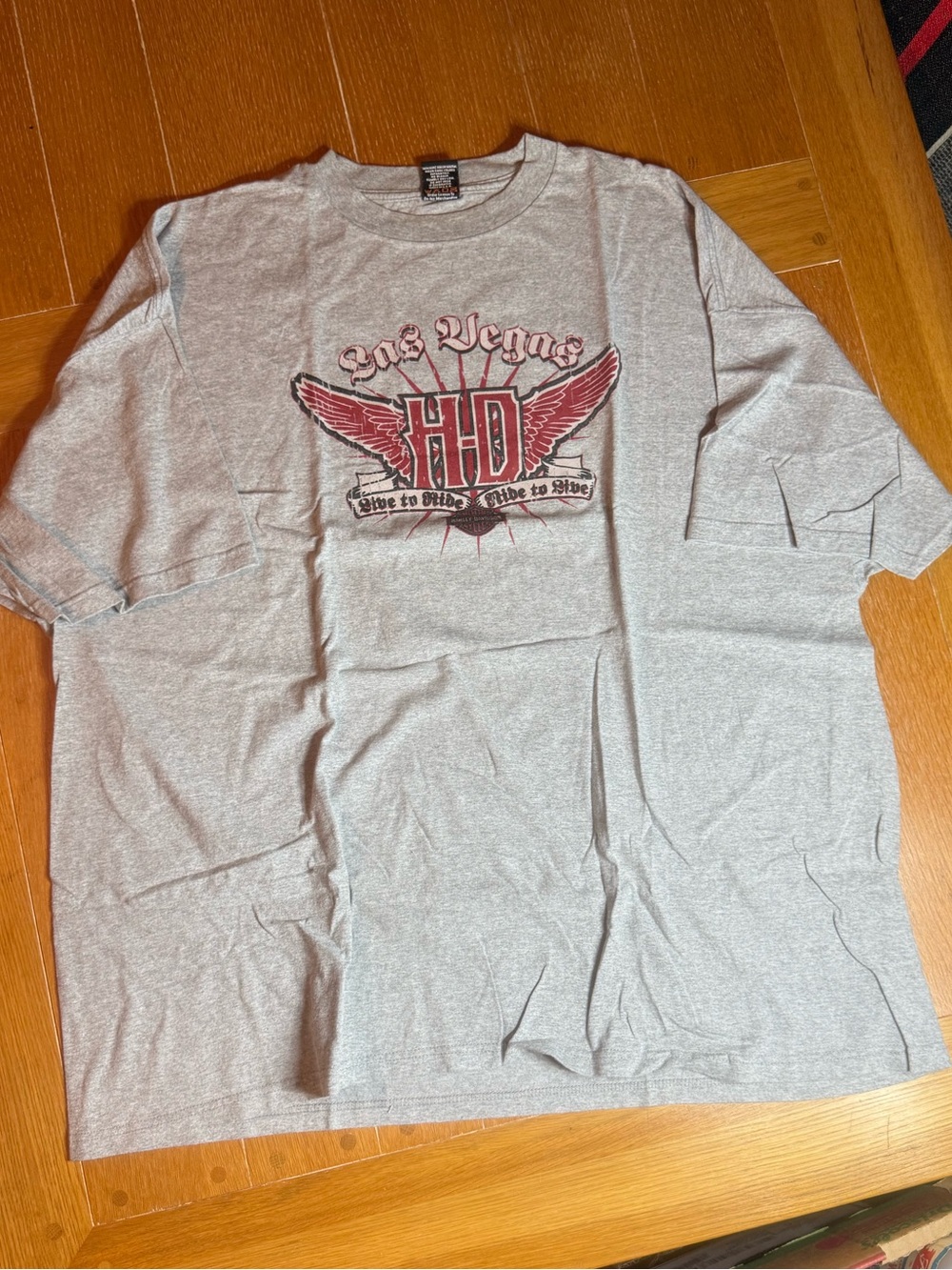 Las Vegas HD Wing Graphic Short Sleeve Tee - Grey 4XL